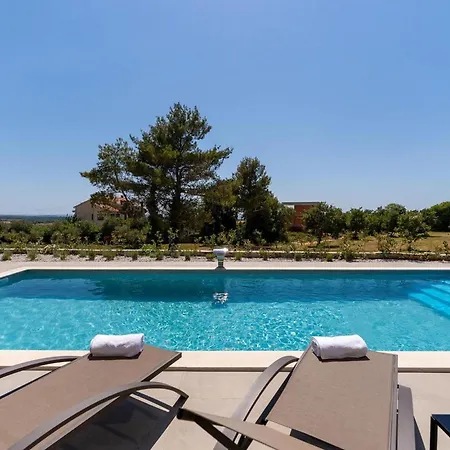 Hébergement de vacances Tonka *