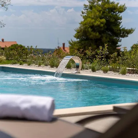 Tonka بيت للعطل