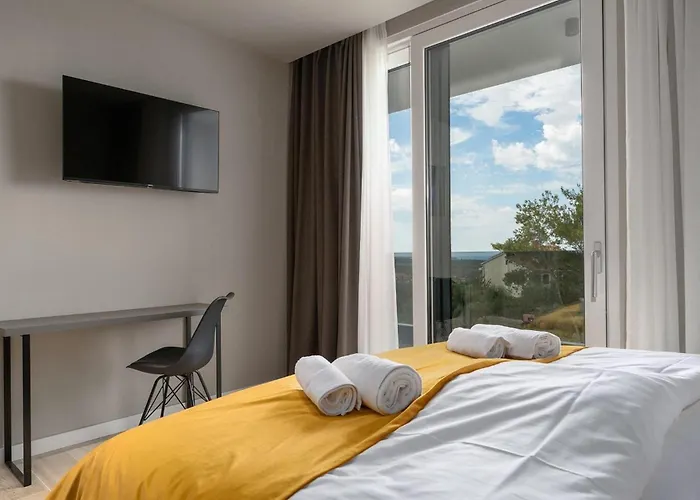 Villa Tonka 펜션 Frata