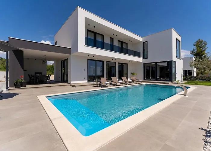 펜션 Villa Tonka Frata